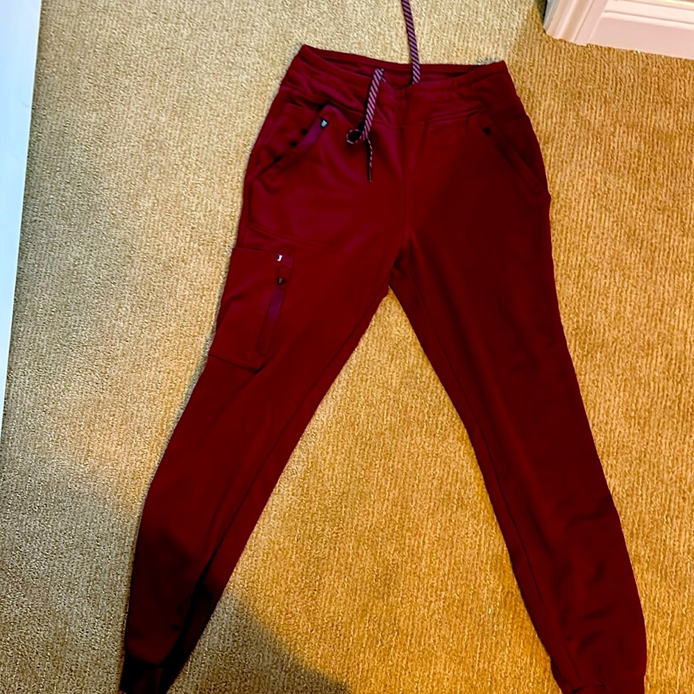 Woman’s Scrubs